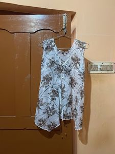 Sheer Floral Sleeveless Tunic Top