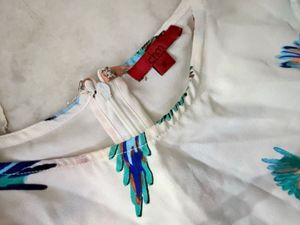 White Parrot Print Sleeveless Top