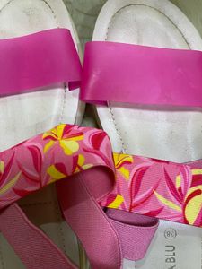 Women's Pink Floral Slide Sandals