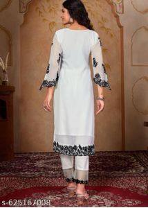 🤍White Embroided Kurti Pant