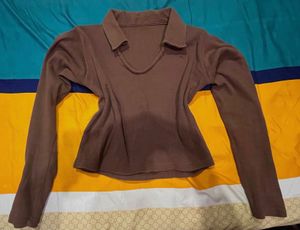 Fitted Long Sleeve V-Neck Crop Top
