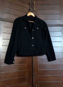 Ginger Classic Black Denim Jacket