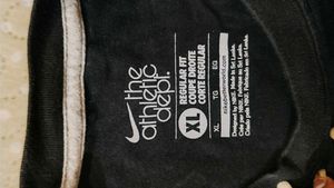 Nike Black Sleeveless T-Shirt