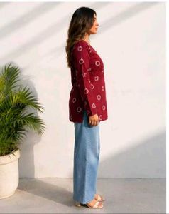 Maroon Printed V-Neck Kurta
