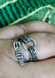 Brand New W/O Tag Embellished Ring