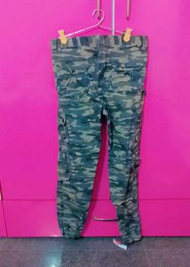 Route 66 Camo Shorts - Size 36