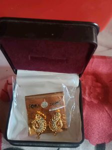 Beautiful Peacock Earrings 18 carat gold plated