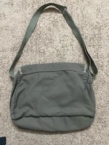 Vintage utility messenger bag 💼