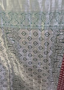 Exquisite Saree with stylish designer Blouse