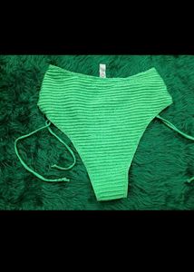 Bright🎁🆕 Green Ruched Bikini Bottom