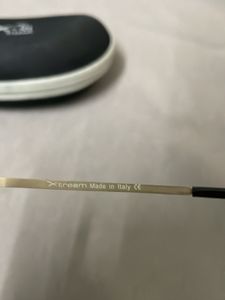 Women’s Sunglass with Case