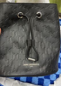 🇫🇷 Karl Lagerfeld imported authentic Bucket Bag
