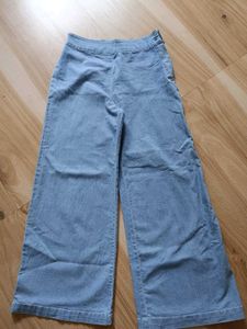 woman jeans