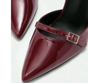 Chic Burgundy Block Heel Sandals