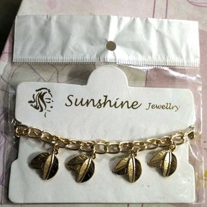 Sunshine Jewellery Leaf Bracelet