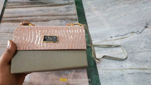 Sparkling Glitter Clutch with Gold Chain