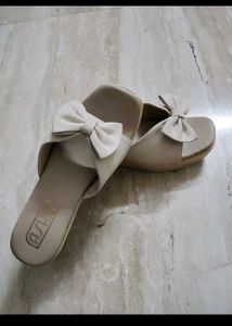 Chic Bow Slip-On Sandals