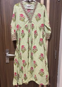Beautiful Floral Print Kurta