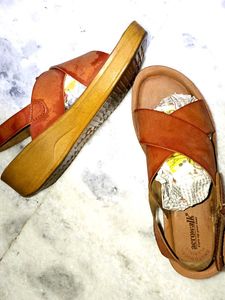 Aerowalk Leather Sandals