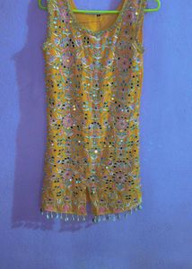 Embroidered Kurta With Mirror Work 🪞🪷