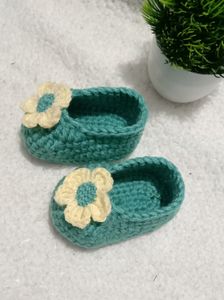 Crochet 3-4 months Booties