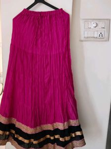 Ethnic pink skirt 💕