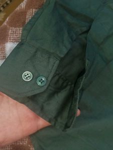 Men's Dark Green Button-Up Shirt