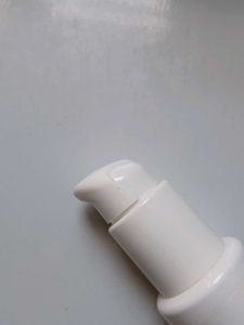 Natually Yuri Glow Hydrating Facewash