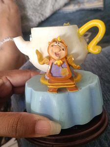 Disney show piece with music and dancing