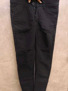 Black Ripped Skinny Jeans