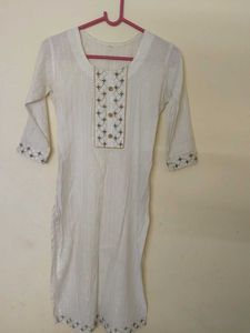 White Embroidered Kurta