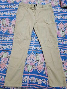 Stylish Khaki Chinos - Perfect Fit