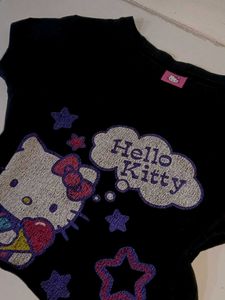 Hello Kitty Graphic T-Shirt