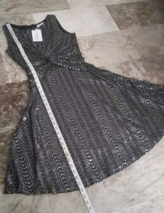 MISS POEM Brand New Sparkling sequin midi dress