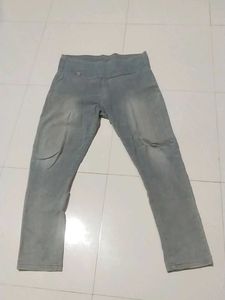 Stylish Women's Grey Denim Jeans