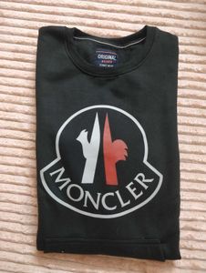 Black Sweatshirt