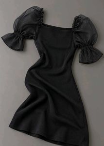 BLACK PUFF SLEEVE MINI DRESS