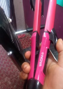 Nova hair straightener