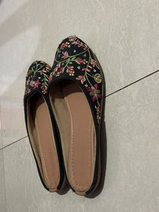 Kiana Black Embroidered Bellies Size UK4