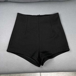 High-Waisted Black Mini Shorts🌺✨️