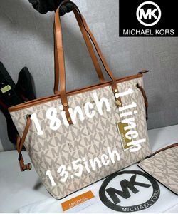 MICHAEL KORS* *JET SET TRAVEL MONOGRAM LOGO TOTE