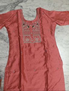 Elegant Peach Embroidered Kurta