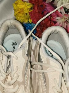 Zudio New with tag White Chunky Sneakers