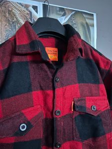 checks red sweat shirt