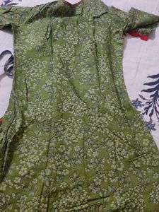Green Embroidered Layered Kurta