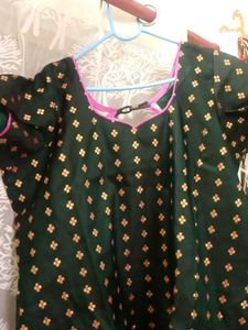 Green &amp; Gold Floral Print Kurti