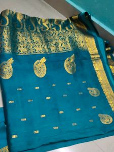 Green Colour Pattu Saree With Blouse