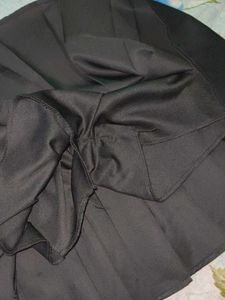 black mini tennis skort