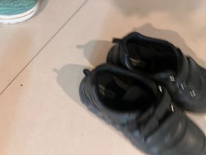 Unisex Black Casual Shoes