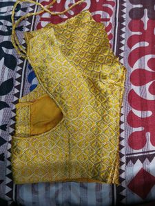 Elegant Yellow Embroidered Blouse